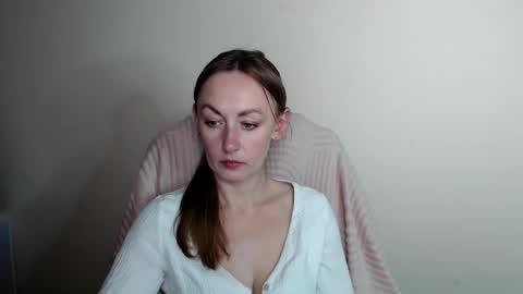 Snapshot of liasais_ chatting on 05/16/26, 11:31 Lia online show from 05/16/26, 11:31