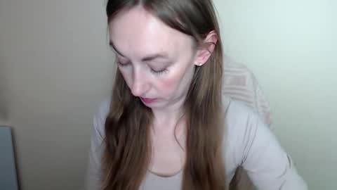Snapshot of liasais_ chatting on 05/21/26, 12:45 Lia online show from 05/21/26, 12:45