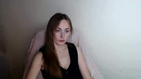 Snapshot of liasais_ chatting on 06/19/26, 11:14 Lia online show from 06/19/26, 11:14