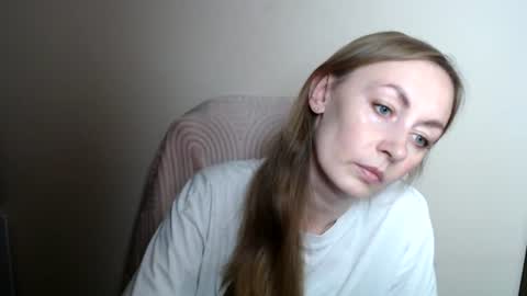 Snapshot of liasais_ chatting on 06/22/26, 12:02 Lia online show from 06/22/26, 12:02