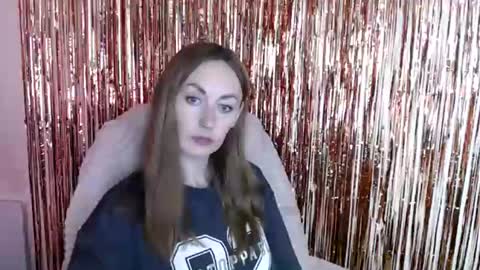 Snapshot of liasais_ chatting on 07/13/26, 12:19 Lia online show from 07/13/26, 12:19