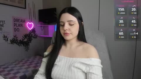 Lia online show from 11/11/25, 02:39