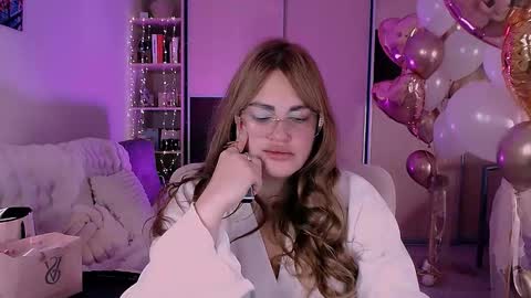 libra_mia online show from 10/07/25, 05:26