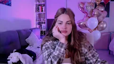 libra_mia online show from 10/19/25, 02:56