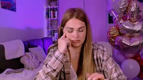 libra_mia online show from 10/24/25, 12:12