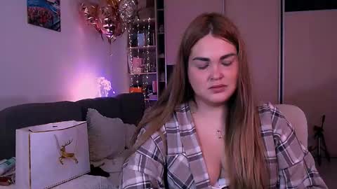 libra_mia online show from 11/11/25, 07:52