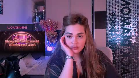 libra_mia online show from 12/03/25, 07:56