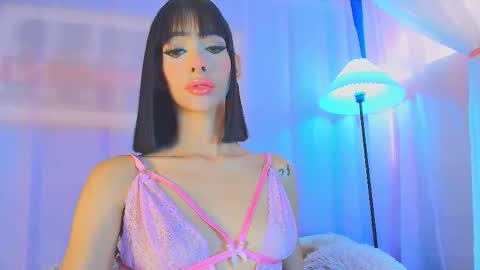 Valentina Hall online show from 03/19/26, 11:36