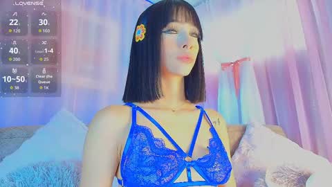 Valentina Hall online show from 04/01/26, 11:44