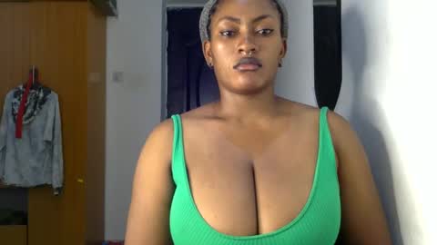 Snapshot of lick_my_pussyyy226651 chatting on 12/15/24, 08:52 caira online show from 12/15/24, 08:52