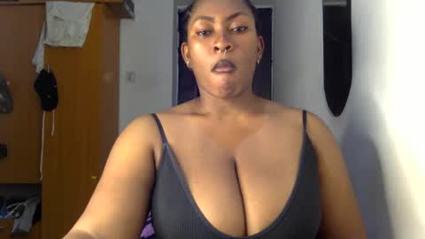 Snapshot of lick_my_pussyyy226651 chatting on 02/06/25, 02:11 caira online show from 02/06/25, 02:11