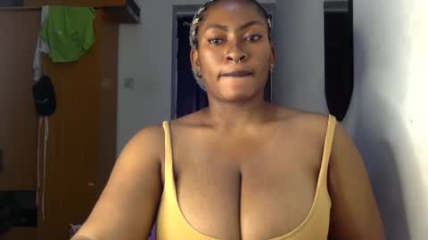 Snapshot of lick_my_pussyyy226651 chatting on 02/14/25, 04:15 caira online show from 02/14/25, 04:15