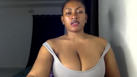 Snapshot of lick_my_pussyyy226651 chatting on 09/12/25, 10:10 caira online show from 09/12/25, 10:10