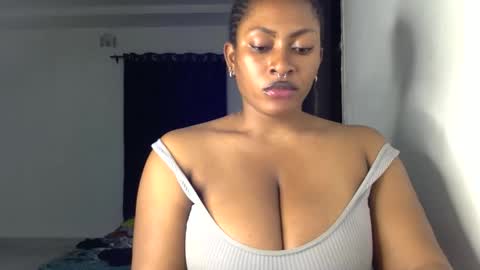Snapshot of lick_my_pussyyy226651 chatting on 09/19/25, 10:10 caira online show from 09/19/25, 10:10