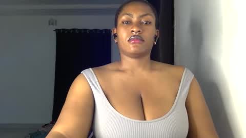 Snapshot of lick_my_pussyyy226651 chatting on 10/11/25, 10:52 caira online show from 10/11/25, 10:52