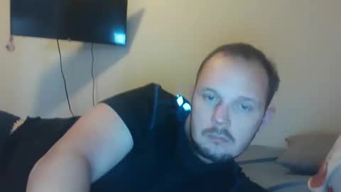 Snapshot of lickassplay chatting on 12/30/24, 11:26 VikingFromnorway online show from 12/30/24, 11:26