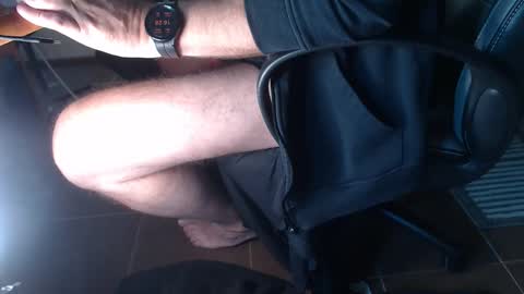 Snapshot of lickerxx46 chatting on 09/30/25, 01:27 lickerxx46 online show from 09/30/25, 01:27