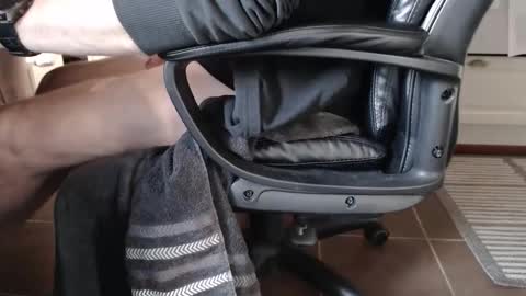 lickerxx46 online show from 04/13/26, 02:44
