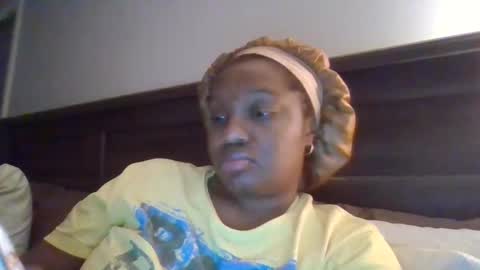 Snapshot of lickme_jalicia chatting on 12/04/24, 02:53 jalicia online show from 12/04/24, 02:53