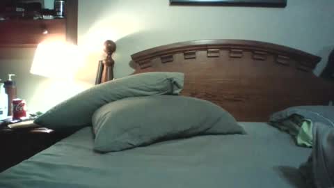 lickmysnowballs online show from 10/31/25, 06:53