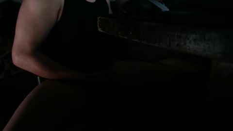 lickurlipz1 online show from 04/16/26, 08:37