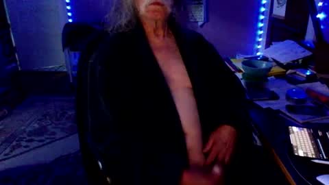 Snapshot of lickyouryoni chatting on 09/27/25, 02:22 LickYourYoni online show from 09/27/25, 02:22