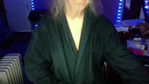 Snapshot of lickyouryoni chatting on 11/27/25, 04:09 LickYourYoni online show from 11/27/25, 04:09