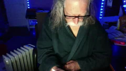 Snapshot of lickyouryoni chatting on 12/19/25, 03:41 LickYourYoni online show from 12/19/25, 03:41