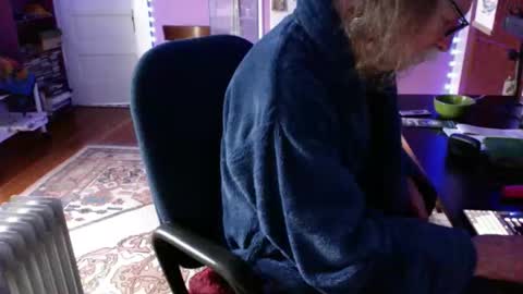 Snapshot of lickyouryoni chatting on 03/28/26, 02:49 LickYourYoni online show from 03/28/26, 02:49