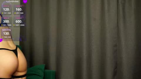 Molly online show from 09/19/25, 04:07