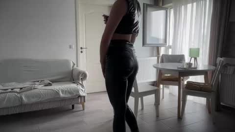 Snapshot of liferacw chatting on 06/02/26, 11:34 SofieXxxDoll online show from 06/02/26, 11:34