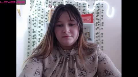 light_lunaa online show from 01/13/25, 06:16