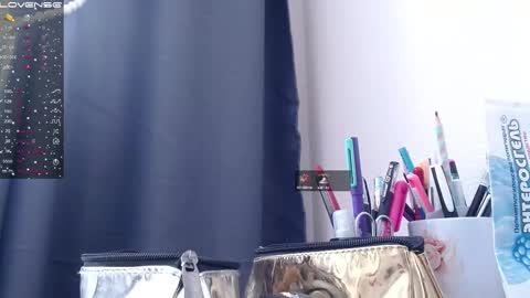 light_lunaa online show from 02/11/25, 07:23