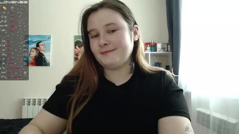 light_lunaa online show from 02/12/25, 10:24