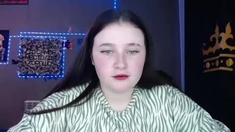light_lunaa online show from 05/23/26, 03:27