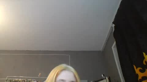 light_lunaa online show from 06/26/26, 04:22