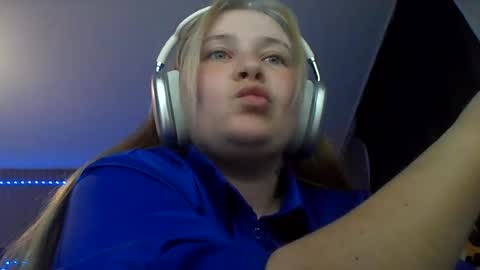 light_lunaa online show from 06/28/26, 03:18