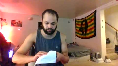 Snapshot of lightskinned666 chatting on 05/10/26, 04:23 lightskinned666 online show from 05/10/26, 04:23