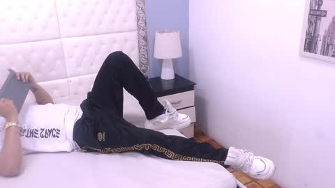 Lihan online show from 01/30/25, 10:08