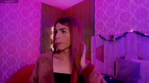 LIHIAN online show from 11/23/25, 03:50