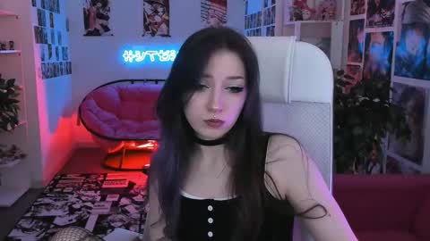 LiLu online show from 11/04/25, 01:10