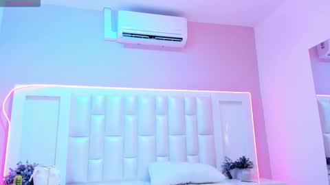 Lia  online show from 04/13/26, 05:29