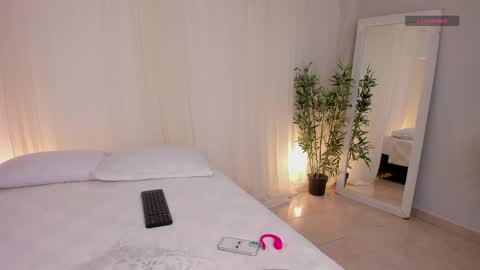 Lia Sweet online show from 04/11/26, 03:27