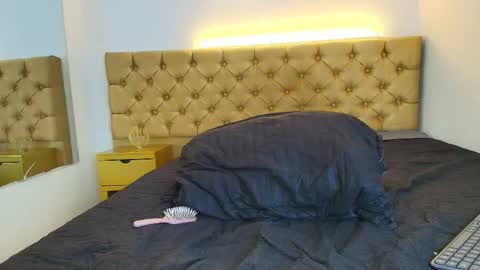Snapshot of liiaa_sweett_ chatting on 05/15/26, 09:22 Liiaa Sweett online show from 05/15/26, 09:22