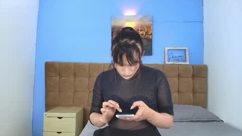 Snapshot of liiaa_sweett_ chatting on 05/22/26, 01:17 Liiaa Sweett online show from 05/22/26, 01:17