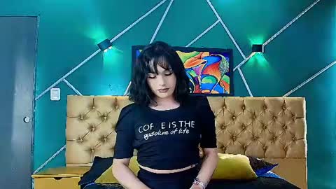 Snapshot of liiaa_sweett_ chatting on 06/23/26, 10:08 Liiaa Sweett online show from 06/23/26, 10:08