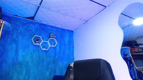 Daniel online show from 01/24/25, 03:34