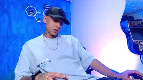 Daniel online show from 02/18/25, 01:00