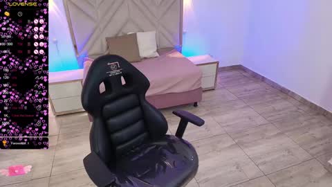 LIAH  online show from 01/20/25, 03:07