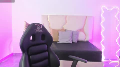 LIAH  online show from 02/28/25, 10:17